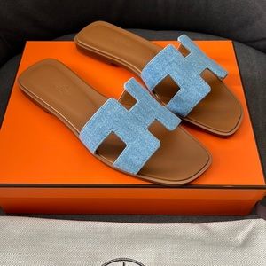 Hermes denim Oran sandals